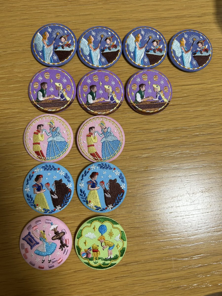 fairy629337's tweet photo. ディズニー刺繍缶バッチ交換お願い致します。

譲】写真画像参照

求】ピーターパン>眠れる森の美女>
　　アリエル>ライオンキング

郵送でお願い致します。
まとめて交換して頂けると嬉しいですが
全然単品からでも問題ありません。

どなたでもお気軽にお声掛け下さい。
#ディズニー刺繍缶バッジ https://t.co/07Wh8oGwAA
