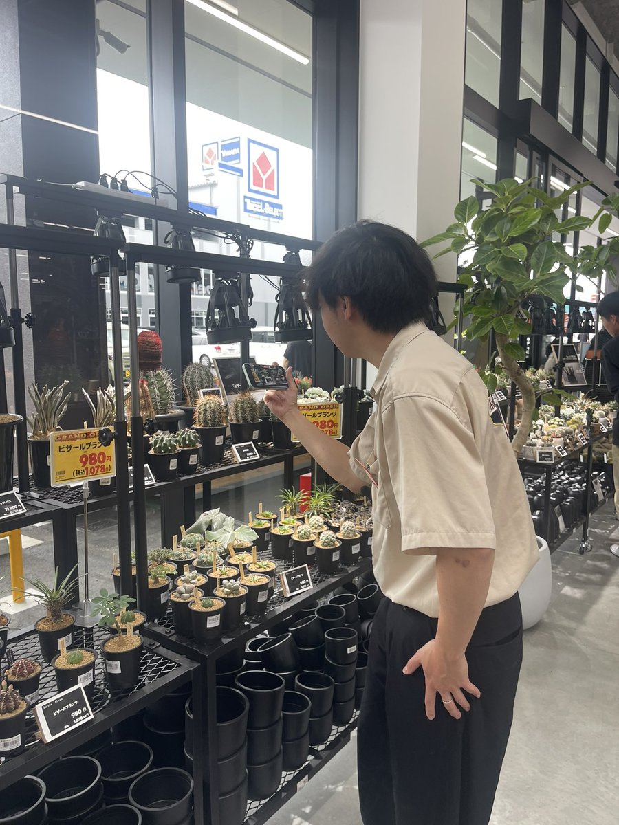 スーパービバホーム目垣店
トイ吉さん来店中！