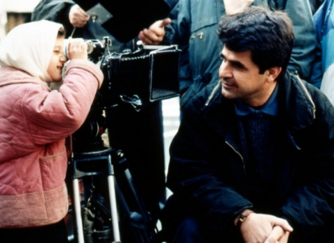VIDEO. Hoy que JAFAR PANAHI ganó la Palma de Oro en Cannes, deberían ver aquí el docu IRÁN: UNA REVOLUCIÓN CINEMATOGRÁFICA, donde aparecen figuras como Beyzai y Kimiavi y el surgimiento y desarrollo de la Nueva Ola Iraní (Panahi, Kiarostami, Makhmalbaf...) enfilme.com/notas-del-dia/…