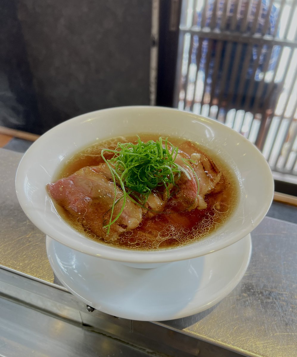 今日の限定は鴨焼豚