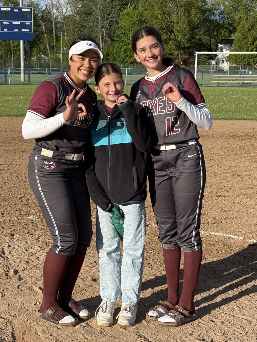 MadiBabcock22's tweet image. Strikeout #300 of my high school career! We beat Xavier, making us 24-0 and going undefeated in regular season. So excited to start playoffs! First regional game is Tuesday vs. Marinette. 
@09_WIlightning
