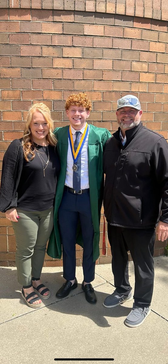 5Engle's tweet image. The Baby graduated!!!  Mom and Pops are so proud of you!!!!! @BradyEngle_5 @miriam_engle