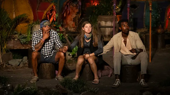 Kyle is only the second New Era #Survivor winner who wasn't sitting in the middle seat at Final Tribal. Gabler was the other. #Fact