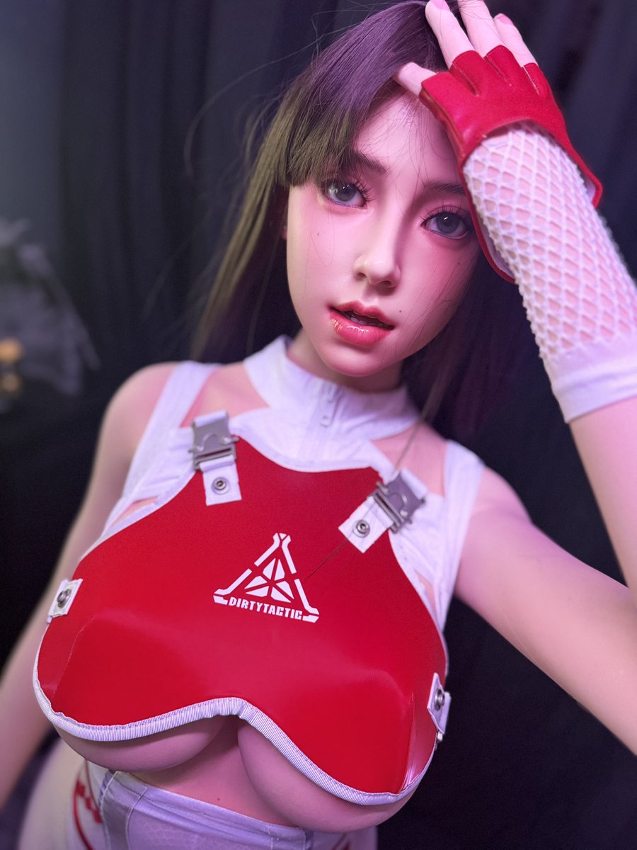 Replicant2020's tweet photo. Remove Harness before use #cosplay https://t.co/WEDchpXyI1
