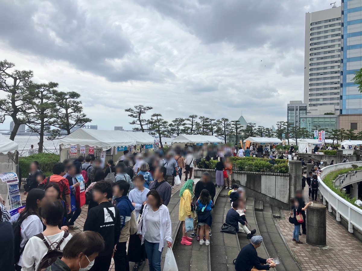 🏝️#島じまん2025　第一会場の【３階】でも開催中！🎉

竹芝客船ターミナルの第一会場【３階】でも、協賛ブースの魅力たっぷりの企画をご用意しています✨
見どころ・味どころ盛りだくさん！

ぜひお立ち寄りください😊