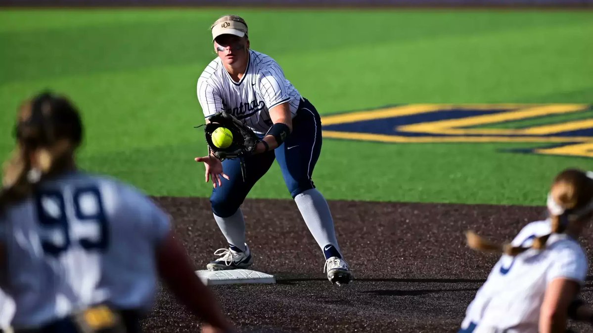 UCO Bronchos (@ucoathletics) on Twitter photo Tough way to end the season for <a href="/UCOSoftball/">UCOSoftball</a> today as Bronchos ousted from D2 Championship Finals with 3-2 loss but what a fantastic year for the Bronchos! bronchosports.com/news/2025/5/24โฆ Tough way to end the season for <a href="/UCOSoftball/">UCOSoftball</a> today as Bronchos ousted from D2 Championship Finals with 3-2 loss but what a fantastic year for the Bronchos! bronchosports.com/news/2025/5/24โฆ