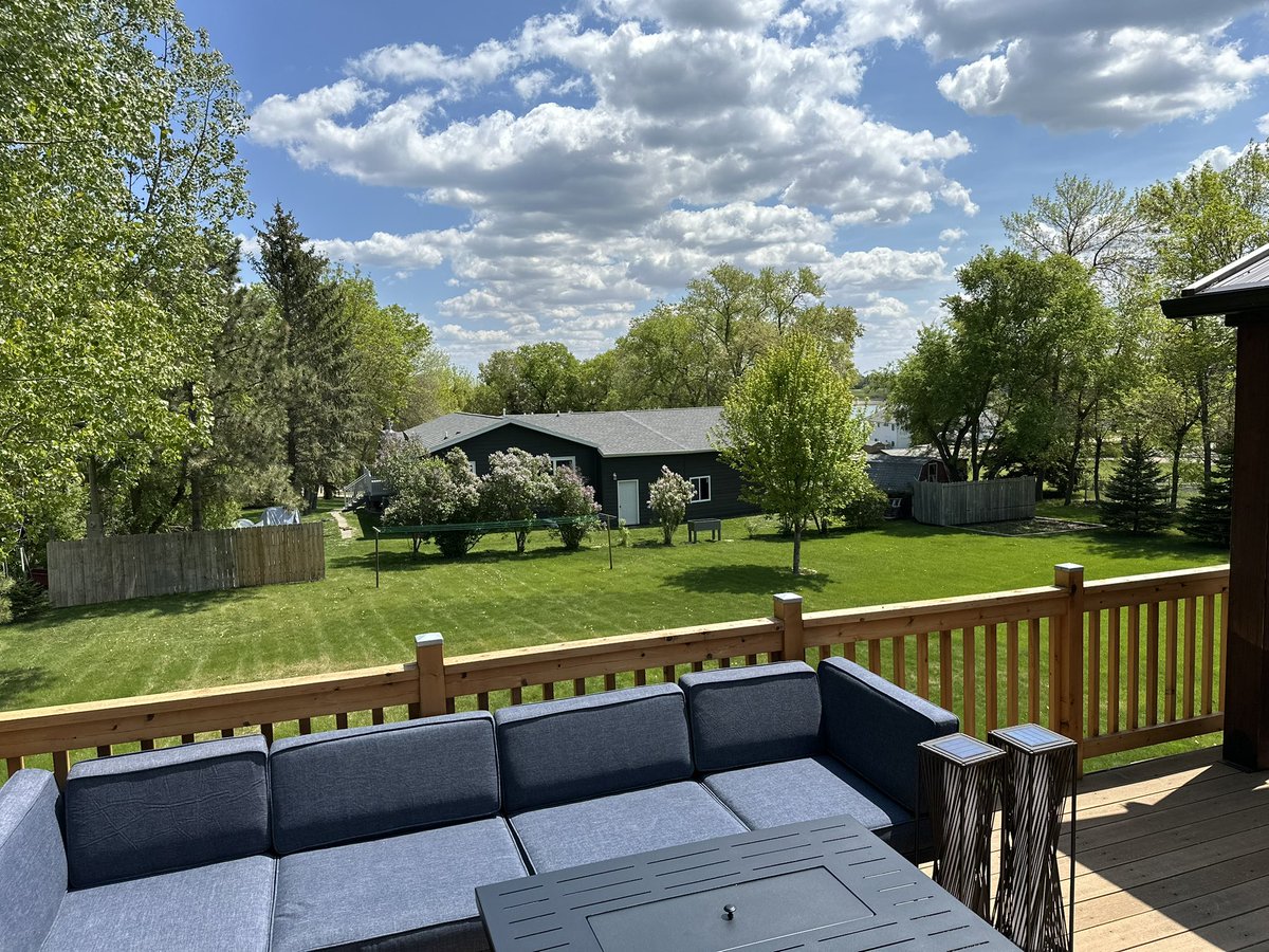 What a gloriously beautiful North Dakota Saturday!!!