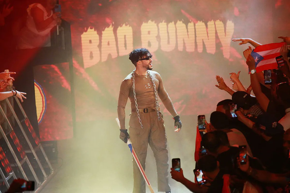 a43515987's tweet photo. @MrSantiZap Travis Scott helps Logan Paul and John cena then BAD BUNNY returns to set 6 man tag team match at night of champions or whatever the next ppv is at this point https://t.co/aMnhP127JJ