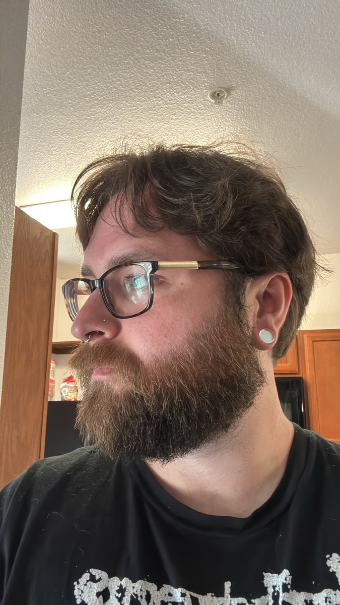 KrisAlexLam's tweet photo. Had 10 years of hair chopped off today. Feelin like a new man https://t.co/RjJOKZhqYJ