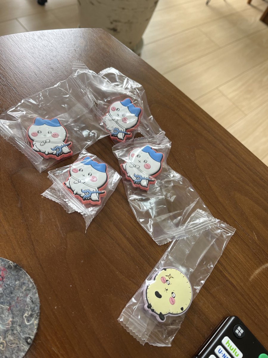 tarkswb's tweet photo. うそやん
#ちいかわ 
#ハチワ���
#めちゃ被り https://t.co/yEP5zgDhVO