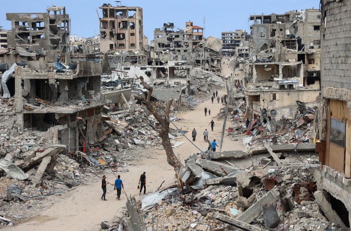 Some people compare Gaza to Auschwitz > wrong
Auschwitz was built for around 10'000 people and might have held up to 100'000 people max at some point. (This is the official version made it illegal to question)

Gaza is on a completely different scale.

Gaza has 2'000'000 people