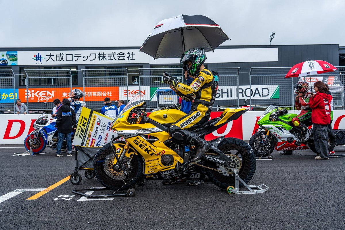 全日本開幕戦 SUGO レース1

予選 P28
決勝 DNF

デビュー戦は、9ラップ目の2コーナーで転倒してしまい、悔しさが残る結果となりました。

レース2は、転倒の影響でダメージが残っているため、リタイアという決断をしました🙇
次戦に向けて、まずは治療に努めます！

📷By せっきー
#TeamSEKI