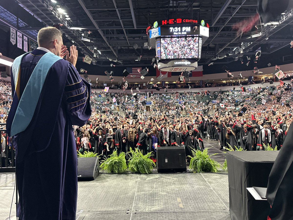 Kelly Fitzgerald tweet media