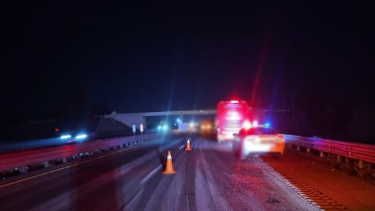 #TomePrecauciones en #Puebla cierre parcial de circulación por #AccidenteVial cerca del km 193+000 carretera (2100) Puebla-Orizaba. Atienda indicación vial.