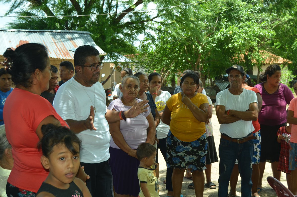 🌟 En La Fortunita descubrimos que el verdadero tesoro no está en el nombre, sino en su gente luchadora.
Aquí cada madre, cada joven, cada adulto mayor tiene una historia de valor y resistencia.
Y nosotros estamos aquí para escucharlos y apoyarlos.
#Choluteca