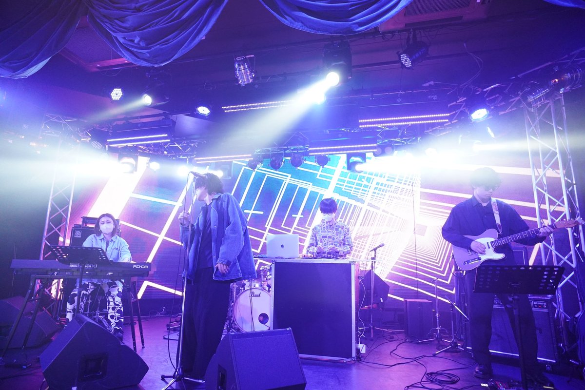 こちら今週木曜日です！是非🙌

【Live info】
5/29 (木）横浜ReNY beta 
POP ART TOWN／ココラシカ／Sochic／春風レコード

#横浜ReNYβ 
#Sochic
 
出演時間19:15頃〜

🎫チケット↓
eplus.jp/sf/detail/4312…