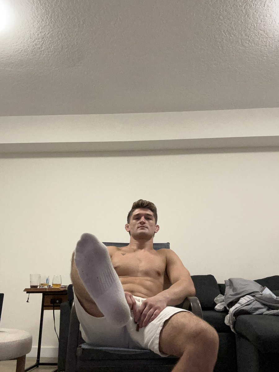 I wanna know where my most pathetic fa***ts are at 👀