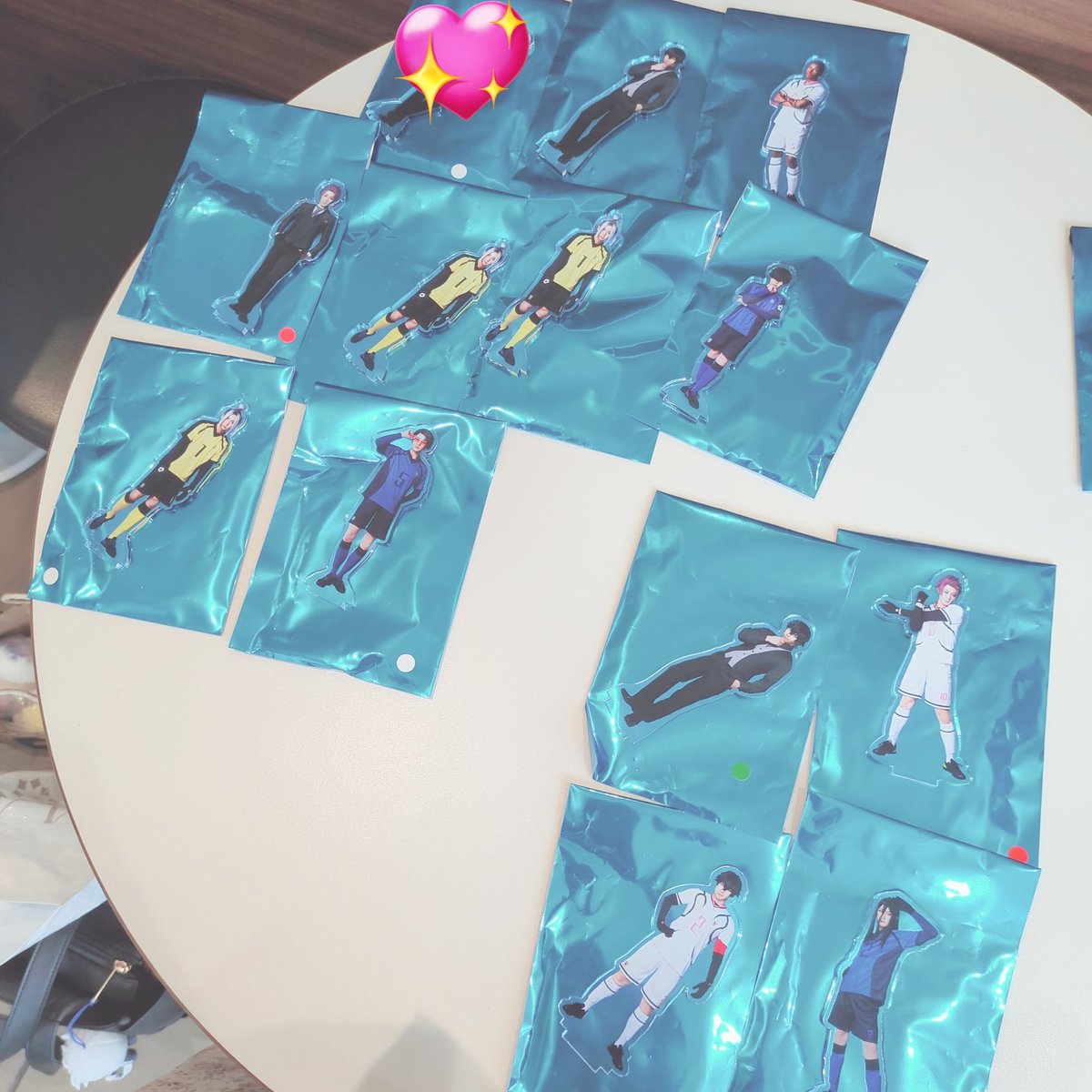 __SugarxSpice's tweet photo. 【 交換 譲渡 】

ブルーロック ブルステ 舞台 アクリルスタンド アクスタ チェキ 

譲 ) 我牙丸 愛空 冴 二子 雪宮 蛇来弥勒 乙夜

求 ) 定価 or 
アクスタ 正装玲王
チェキ 玲王

5000円お迎えいただける方に3枚目のランブロ無料でお付けします。
本日手渡し可
よろしくお願いします https://t.co/U94X9GoT1Q