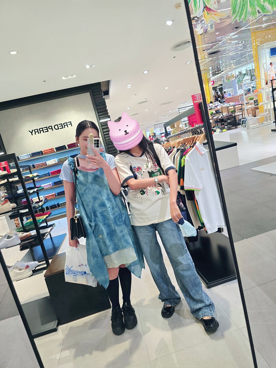 ProsimaM's tweet photo. on a date!! with @0710_freeman https://t.co/WRqpLcZvwc