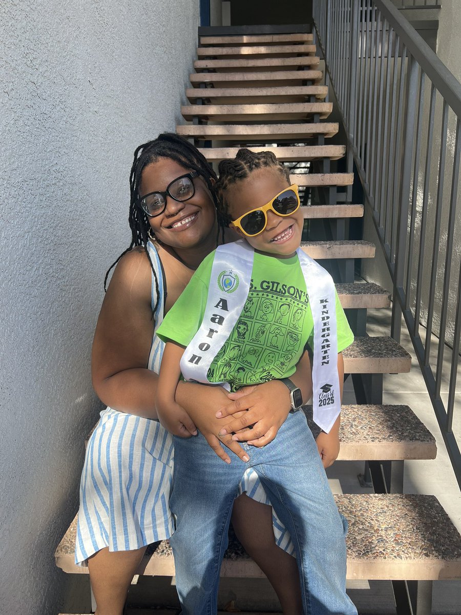 _RavenMJ's tweet photo. My baby is going to the 1st grade 🤩 https://t.co/h23lKtg0X6
