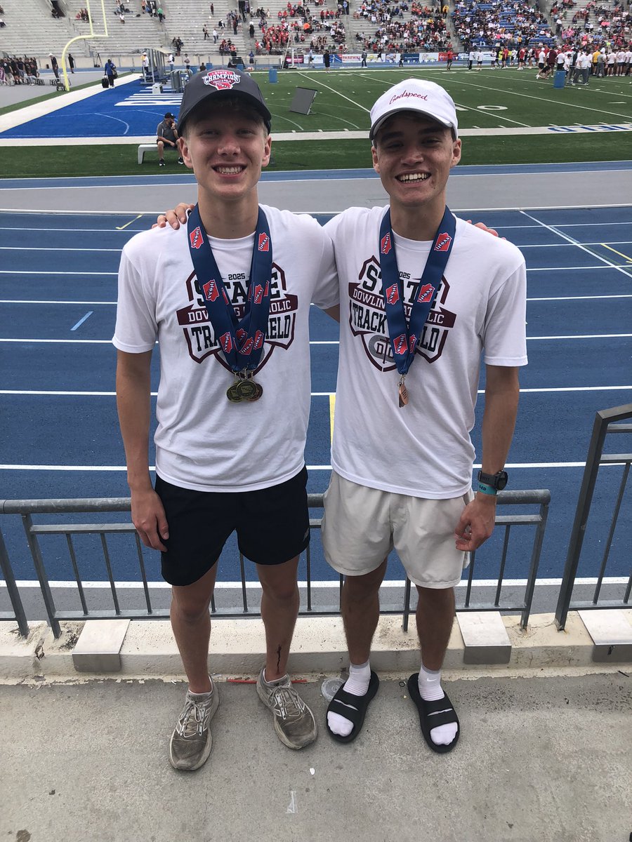 These two fared pretty well in their first (and last) state 1600m races. Owen wins in 4:09 with Jack finishing 4th in 4:13. Two of the best to ever do it for <a href="/dchstrack/">Dowling Catholic Boys Track & Field</a>!
