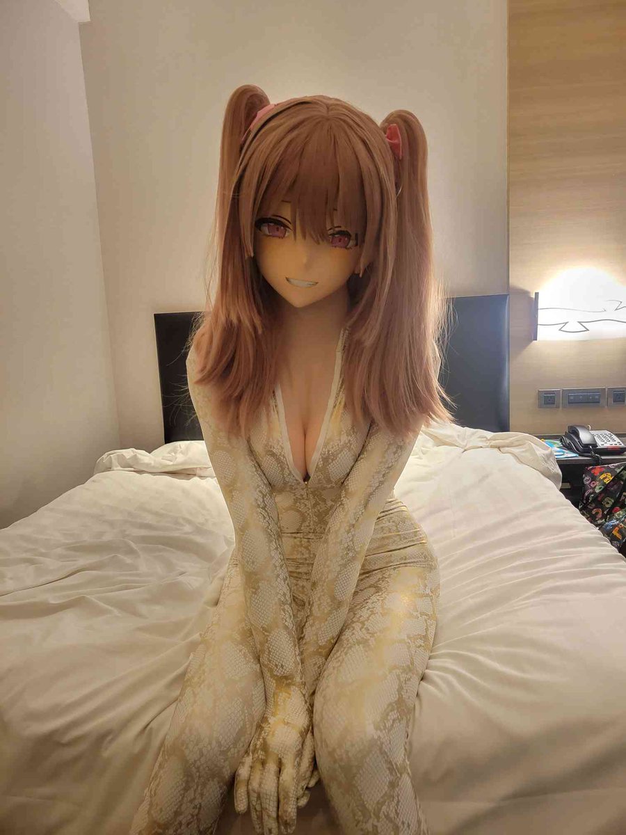 )(
(&gt;﹏&lt;)