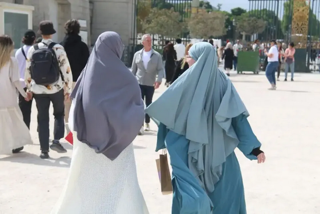 nicoleodera's tweet photo. FRERISME ISLAMIQUE ? NON, entrisme CATHOLIQUE
#Darmain @BrunoRetailleau https://t.co/LVtQIn3Nw1