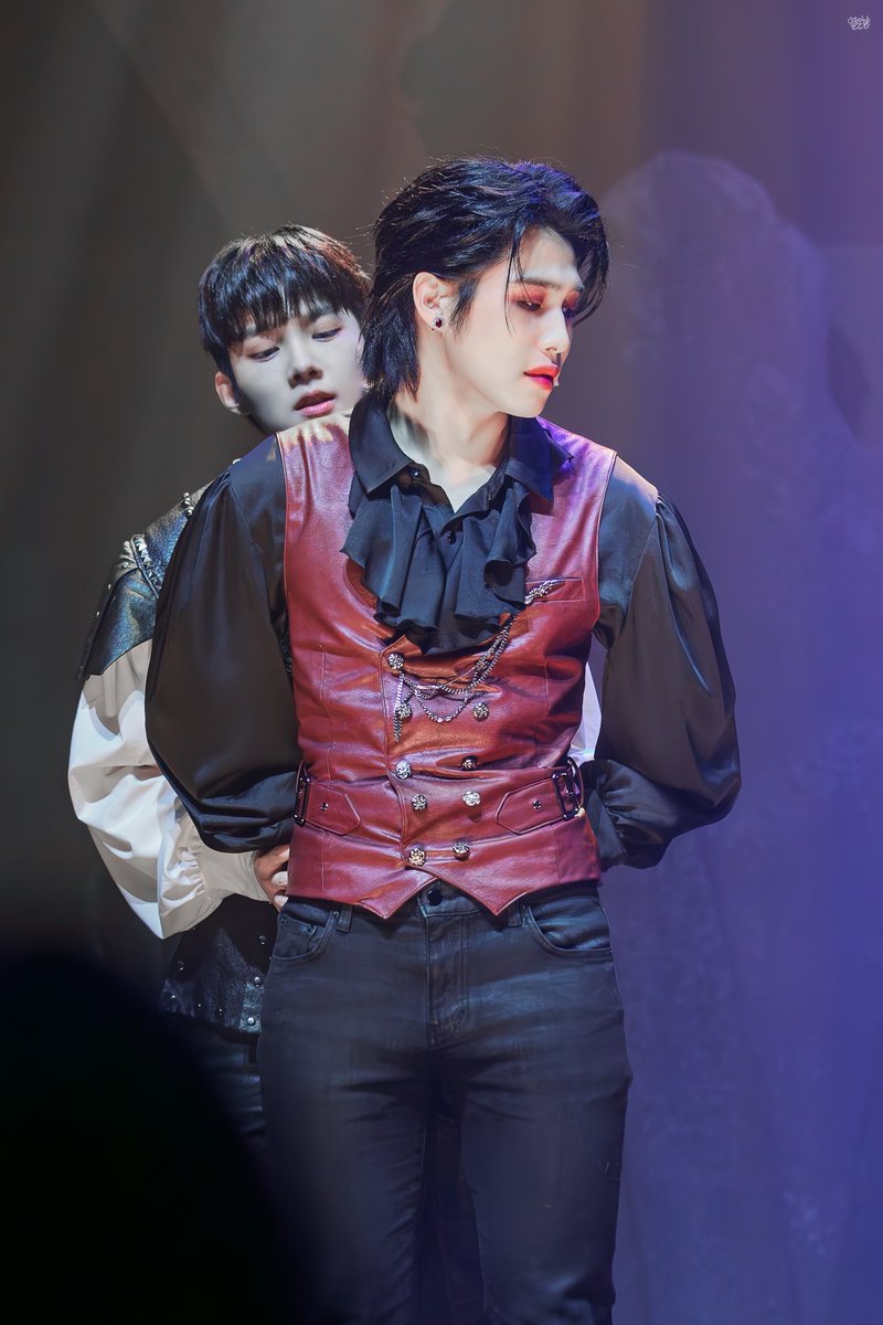 옅은향 tweet media