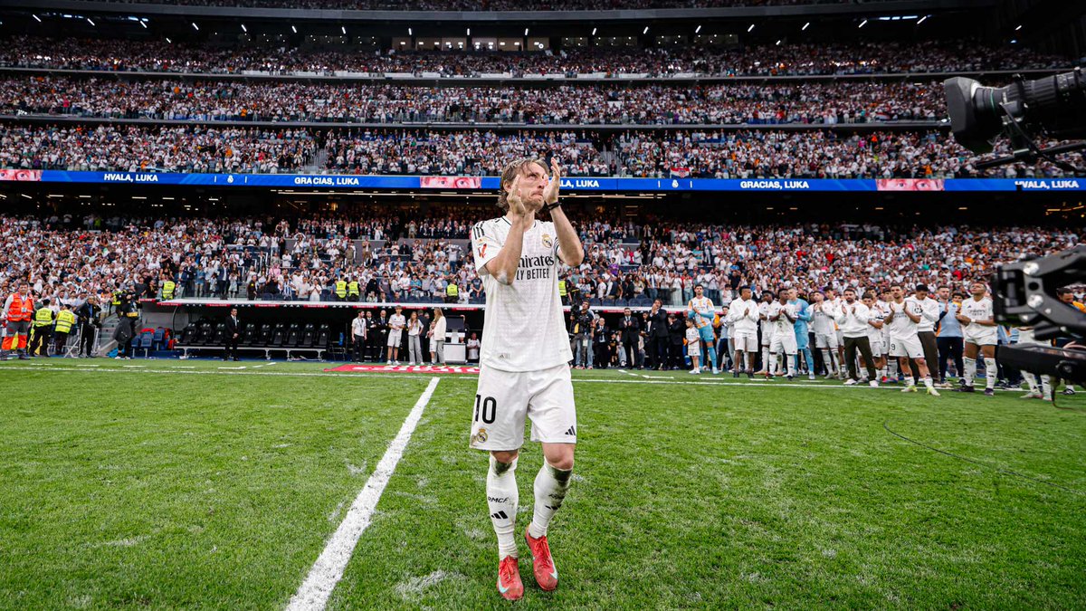 👏©️ CAPTAIN, @LukaModric10 ©️👏