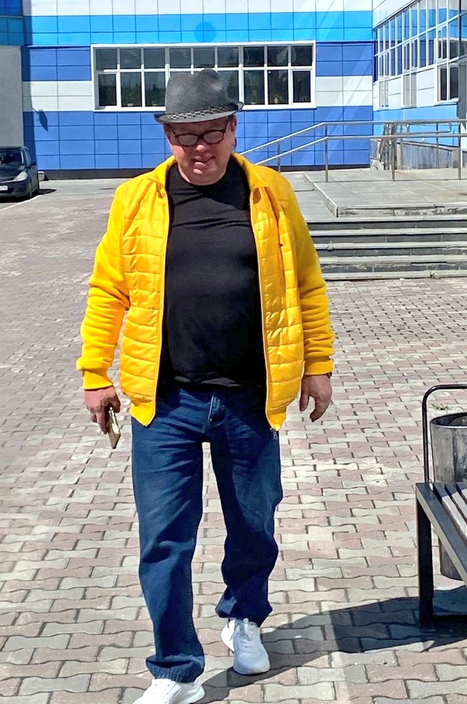 Одели в босса))