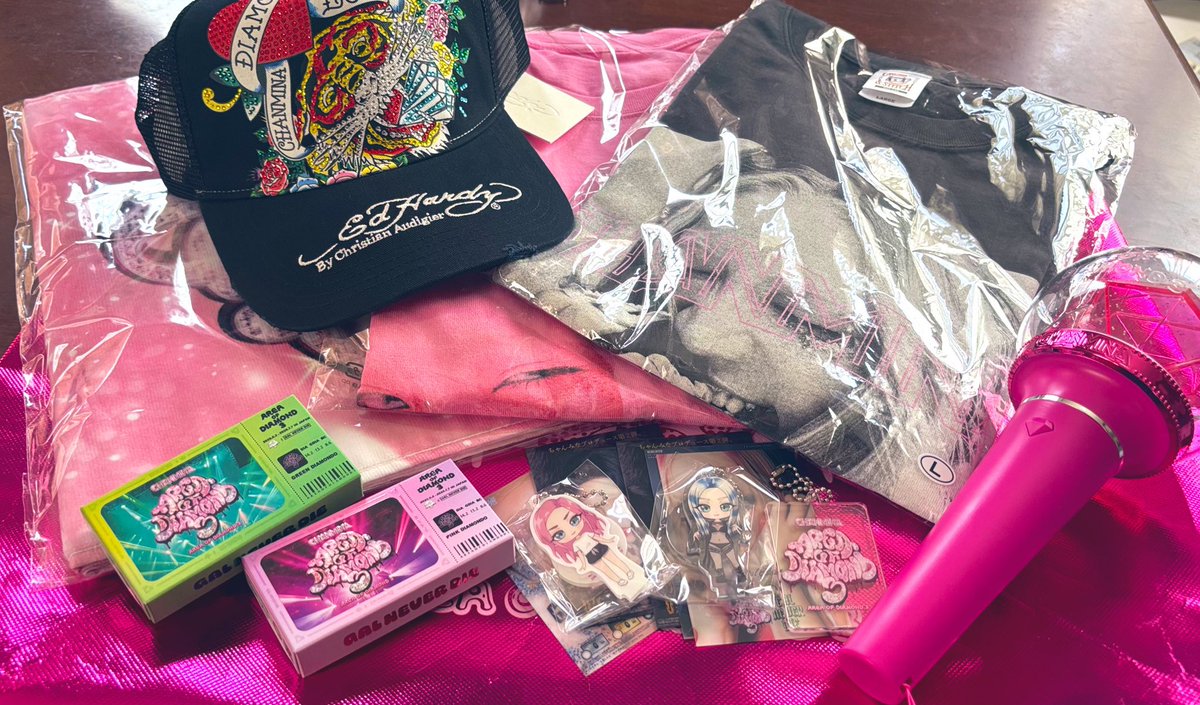 即日発送【新品未使用】ちゃんみなライブ 限定キャップ CAPアクスタキーホルダー Grx1mxYWMAEbL9a.jpg