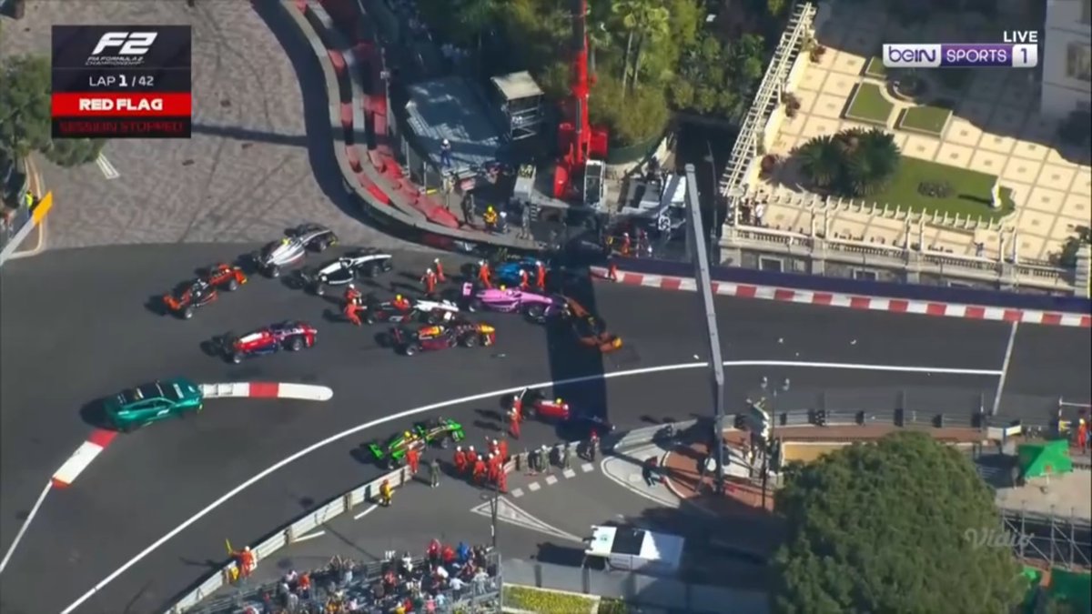 😐La que se ha liado Alexander Dunne en Santa Devota

❌La mitad de parrilla se ha quedado ahí, entre ellos, Pepe Martí

#F2 #MonacoGP