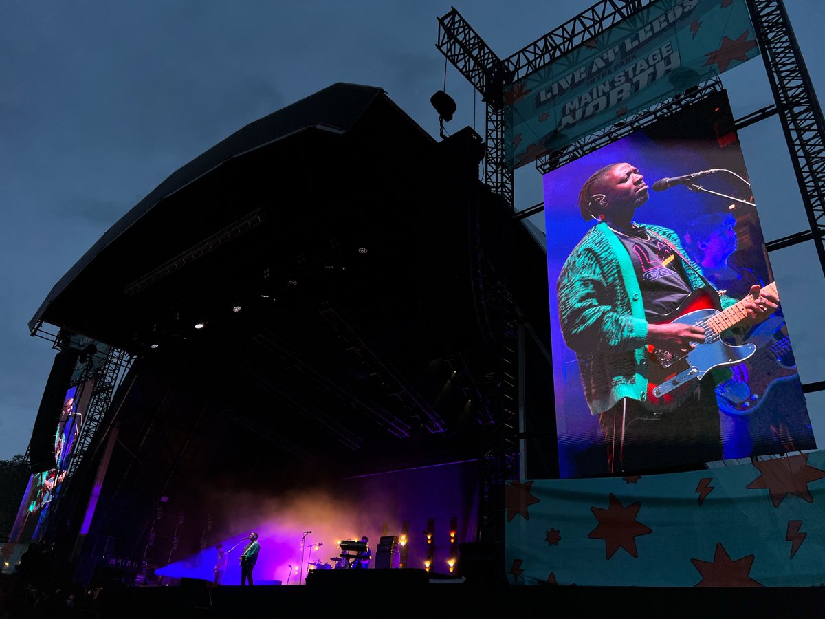 chris1701G's tweet photo. An amazing set last night from @BlocParty at @liveatleedsfest. Bloc Party were basically my soundtrack to uni &amp; haven't left my playlists since. Seeing them play so many tracks from Silent Alarm (&amp; their whole career) was just awesome.
❤️ @keleokereke 
#BlocParty #TwoMoreYears https://t.co/o4MKuCPN0d