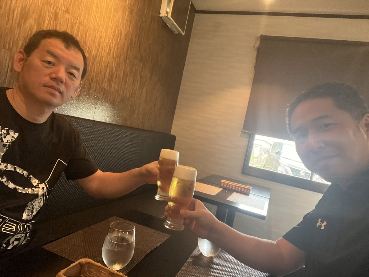 miketa8181's tweet image. 朝からウォーキングして、ジムに行って、知り合いの店でランチしながら飲んで、午後に2時間の昼寝...
こんな何気ない幸せな毎日が1日でも長く続いて欲しいものである。
90/365
16/31
85/365
15/31