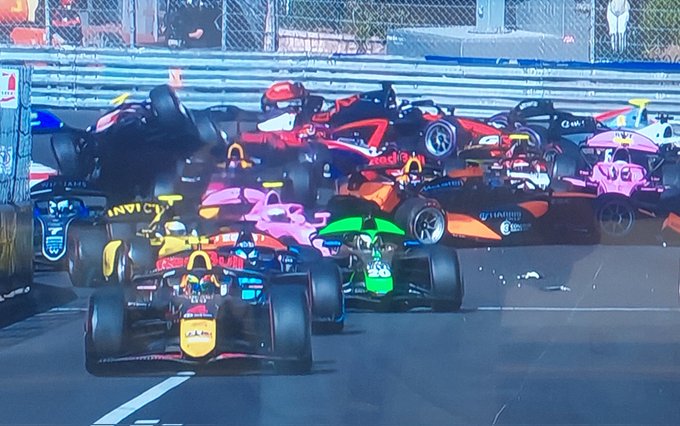 Grx4wewWcAAzVbI?format=jpg&name=small