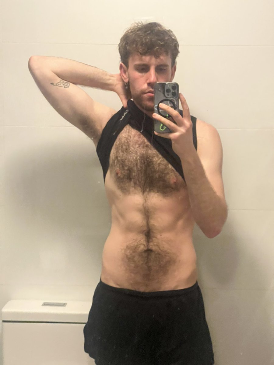 Nikkie (@stormborn_wolf) on Twitter photo 