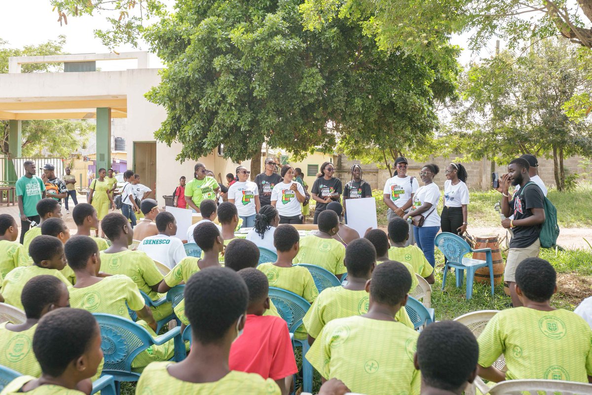 Students from Ebenezer SHS are leading the charge for solar-powered classrooms. The energy is 🔥 
#AfrikaVuka #REPowerAfrika <a href="/350/">350 dot org</a> <a href="/350GROC/">350 Ghana Reducing Our Carbon #350Ghana</a> facebook.com/share/p/16yD8z…