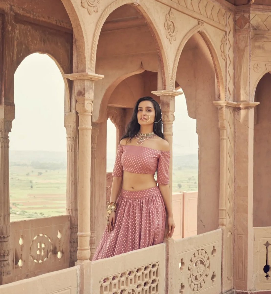 She’s art🩷

#ShraddhaKapoor