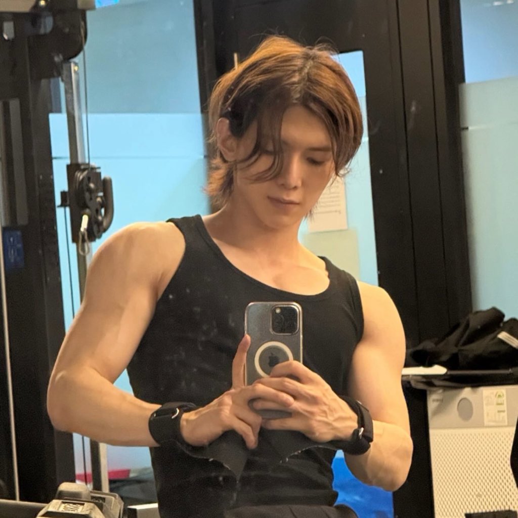 same person??             SAME PERSON?!!?!