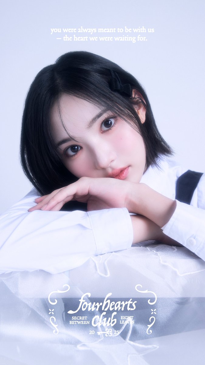 Hearts2Hearts Official Merchandise 'FOUR HEARTS CLUB' SECRET