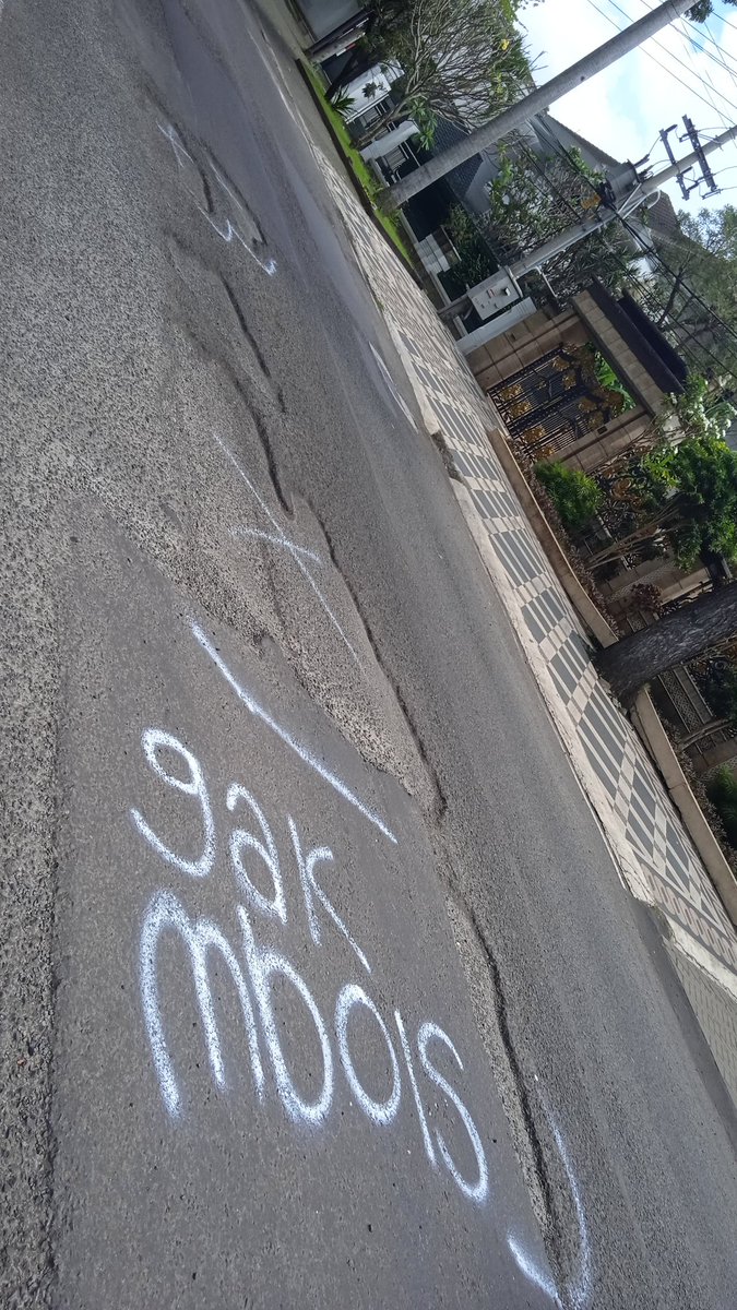 Ta forward maneh ben ndang finish ndek jalan wilis mulai prapatan sampek museum akeh model koyok ngene  🙏 <a href="/yusufgunawan/">Yusuf Gunawan</a> <a href="/infomalang/">Info Malang</a>