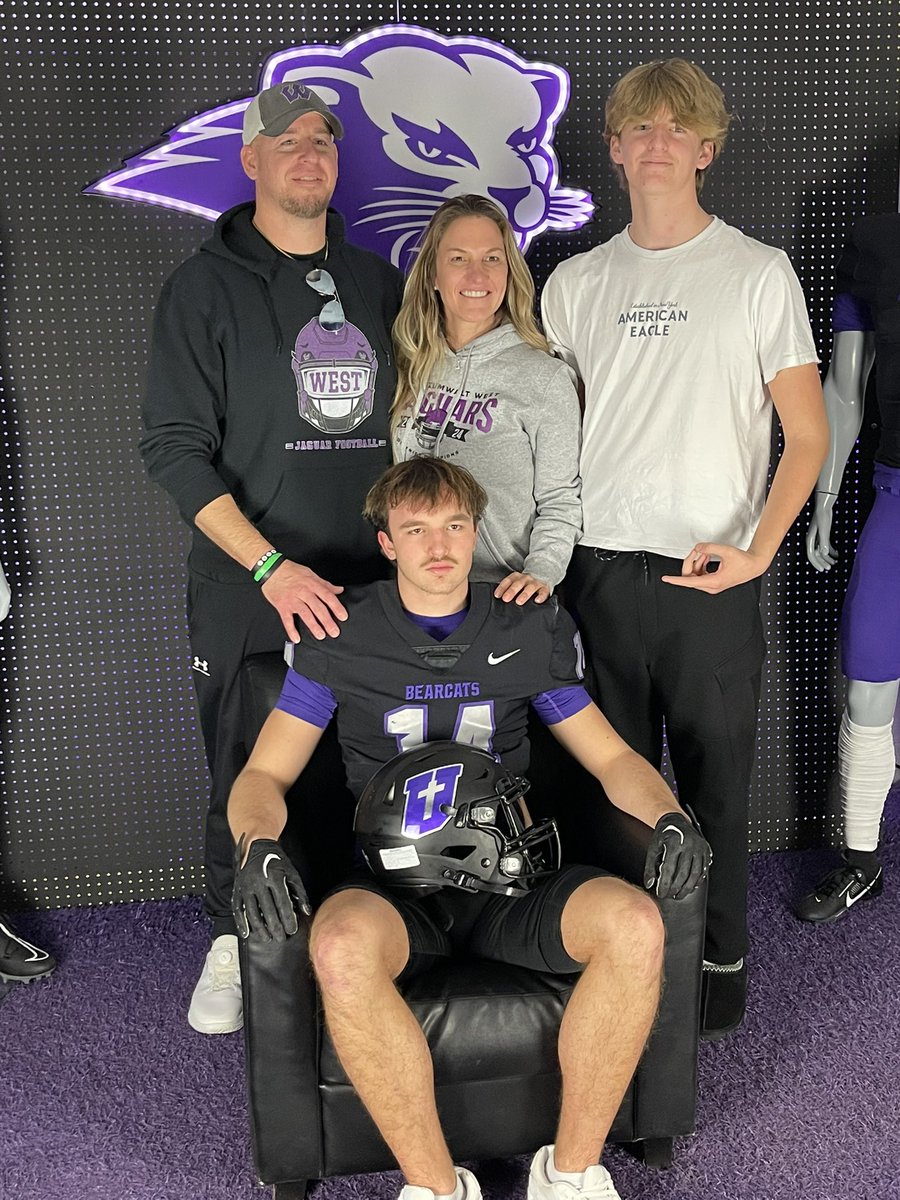 Blake Rasmussen (@coach_razzy) on Twitter photo End of a chapter - <a href="/Razzy_ATH14/">Peyton Rasmussen</a> watching you compete is one of the greatest joys in my life. I never cared about the wins, losses, broken records or trophies. Its about watching you LEAD and GIVE EVERYTHING you had, EVERY TIME you stepped into the Arena. Thank you for memories. End of a chapter - <a href="/Razzy_ATH14/">Peyton Rasmussen</a> watching you compete is one of the greatest joys in my life. I never cared about the wins, losses, broken records or trophies. Its about watching you LEAD and GIVE EVERYTHING you had, EVERY TIME you stepped into the Arena. Thank you for memories.