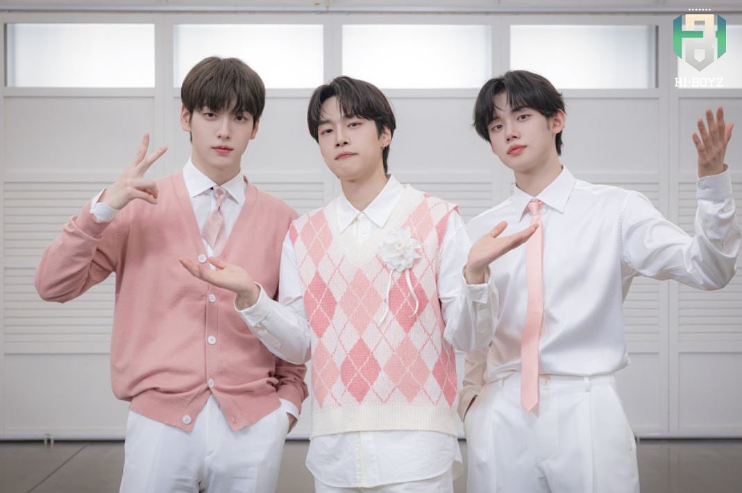 TXT Charts tweet media