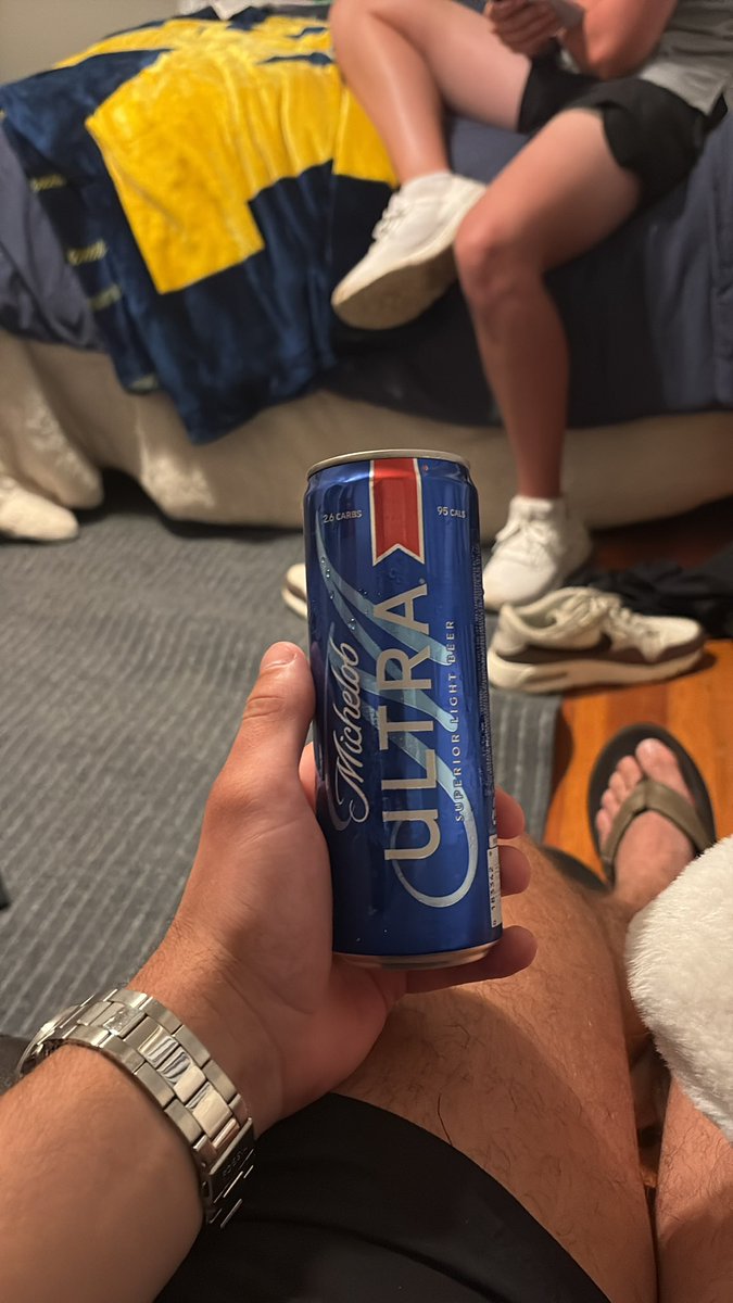 tousechiller's tweet photo. This is my beer. There are many like it but this one is mine. #icecold https://t.co/b7GYgDveot