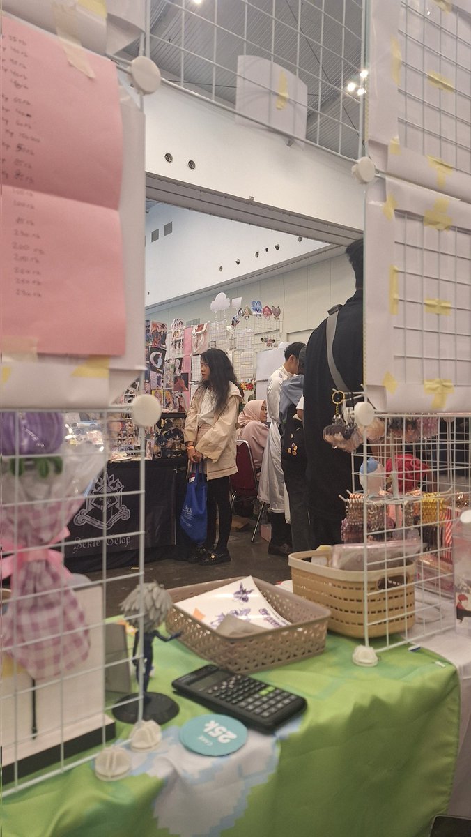 viridfox9's tweet image. come to my booth!! if im here you can art trade w me :D 
H09-10

#cfxx