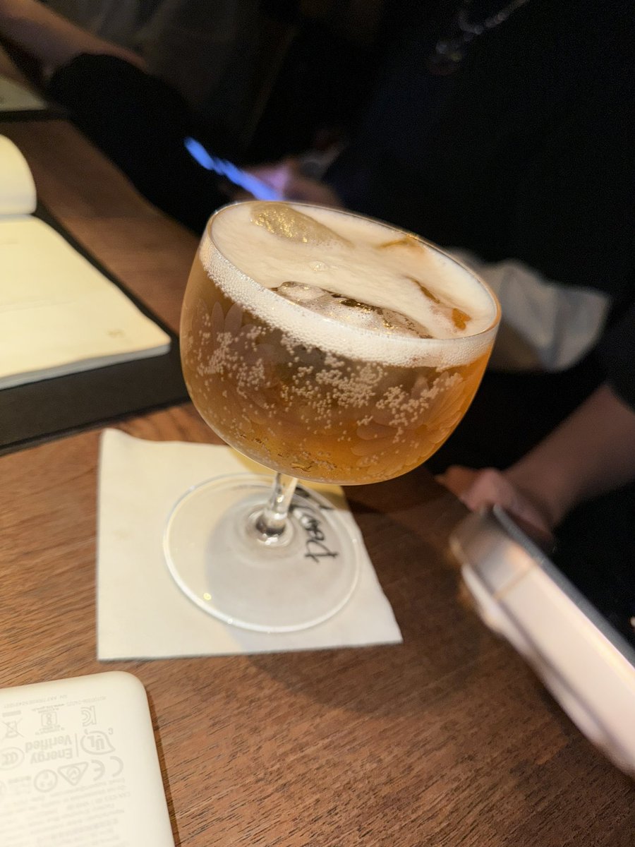 福利姬余榆鱼（沉迷捏脸）分享的黄推图片3 - 网红私拍内容