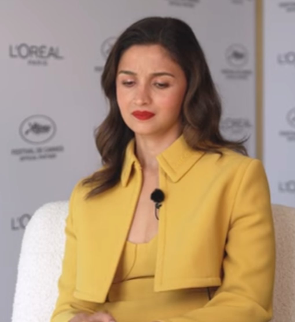 No Context Alia Bhatt (@nocontextaliaa) on Twitter photo 