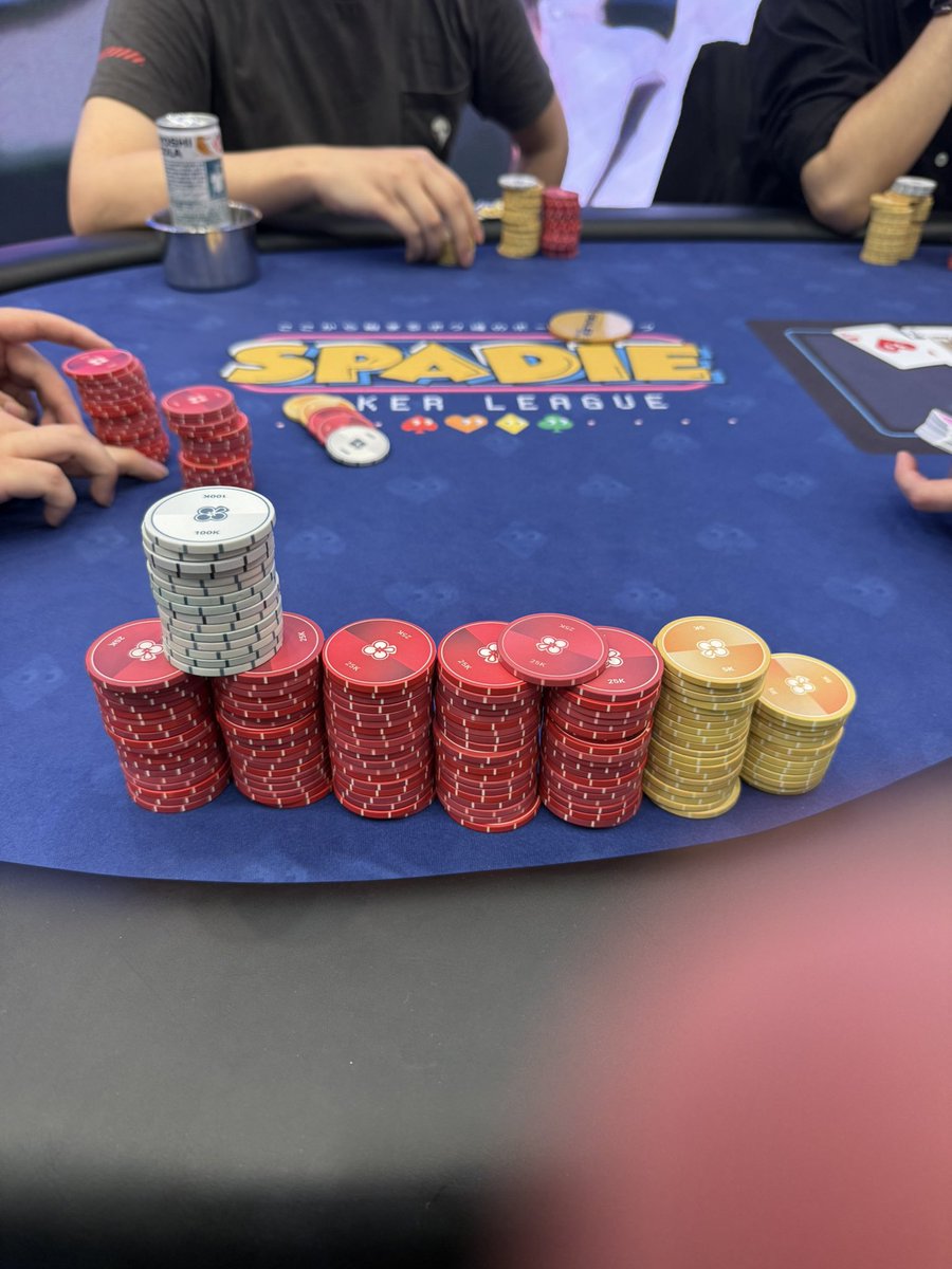 SPADIE MAIN DAY2

AVE 1,500,000
STACK 4,000,000

やっぱメインテーブルの1番シートはいい⭕️
