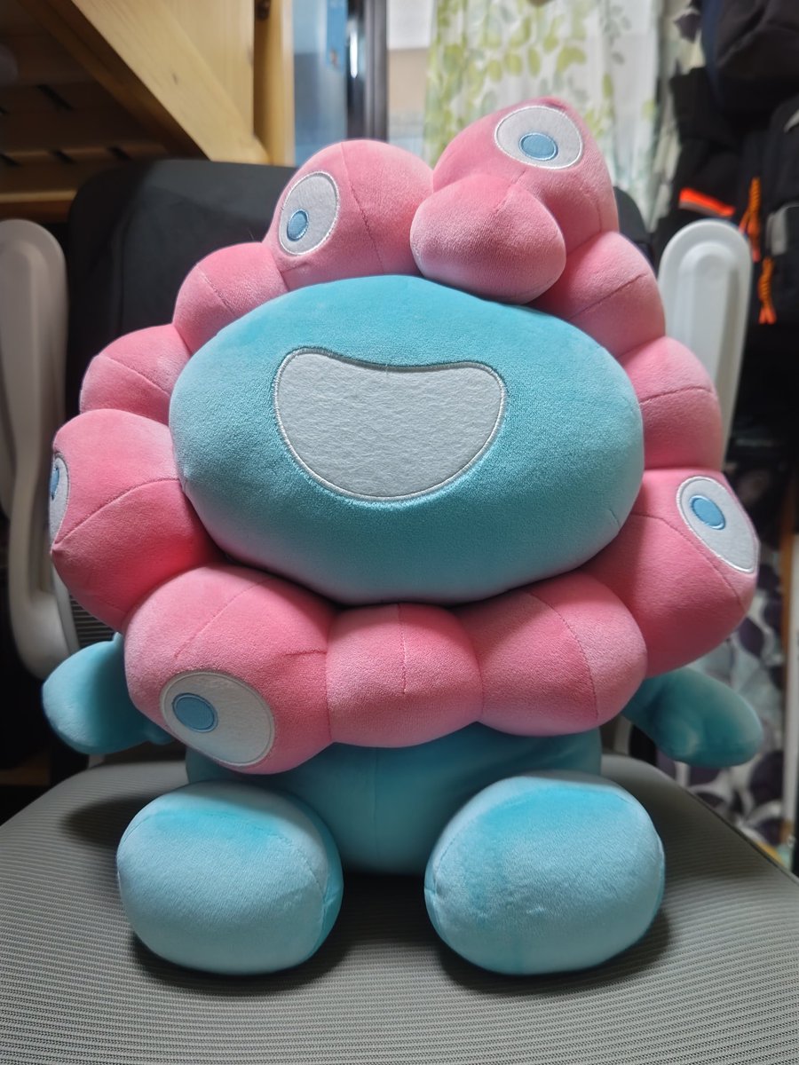 ほあほあミャクミャク、でかい笑