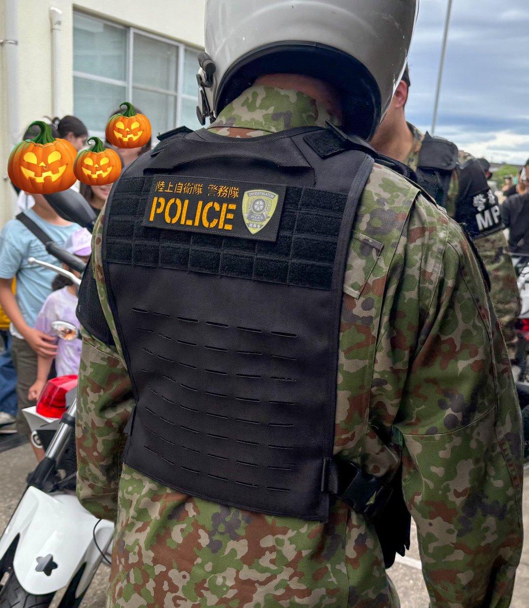 陸上自衛隊 ジブチ仕様 （ジャケット、ズボン、ベスト、帽子、ヘルメット） 陸上自衛隊 ジブチ仕様 （ジャケット、ズボン、ベスト、帽子、ヘルメット）